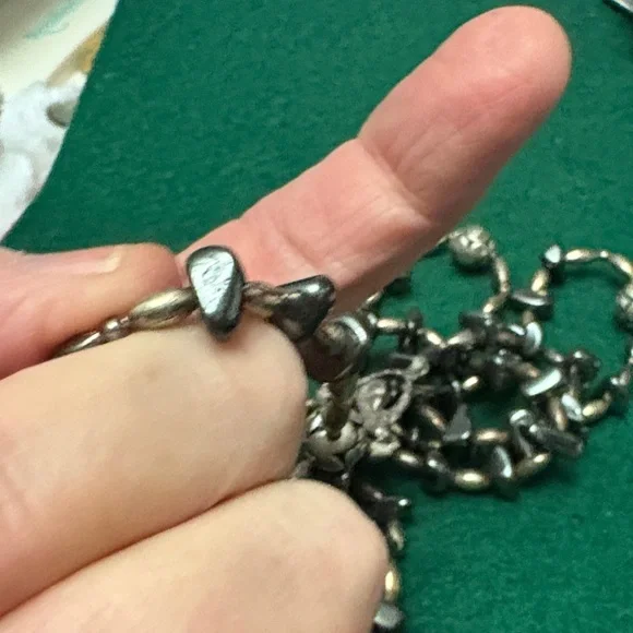 Stunning Silver Plated Rosary With Hematite - Picture 6 of 6